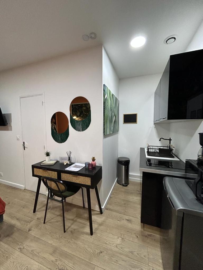 Stylish Modern Studio Apartment París Exterior foto